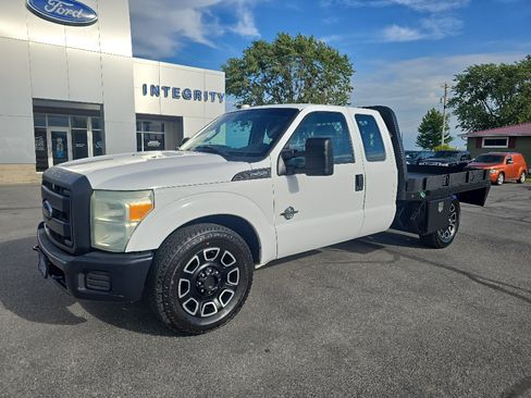 Used 2015 Ford F250 XL RWD image 2