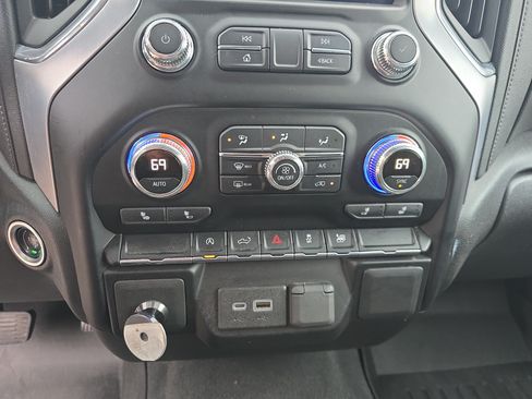 Used 2021 GMC Sierra 1500 SLE AWD/4WD image 29