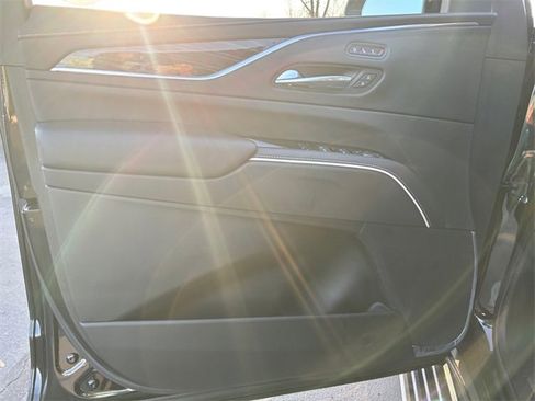 Used 2021 Cadillac Escalade ESV Sport w/ Driver Assist Tech Package image 20