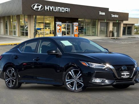 Used 2022 Nissan Sentra SR w/ Trunk Package image 2