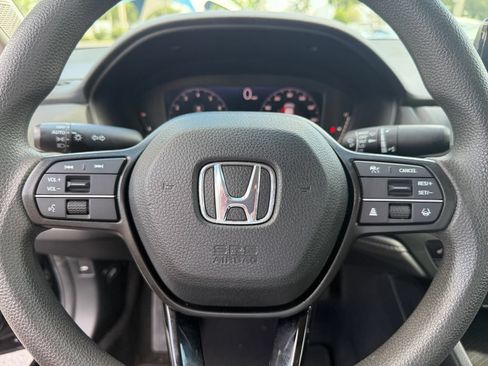 Used 2023 Honda Accord EX image 21