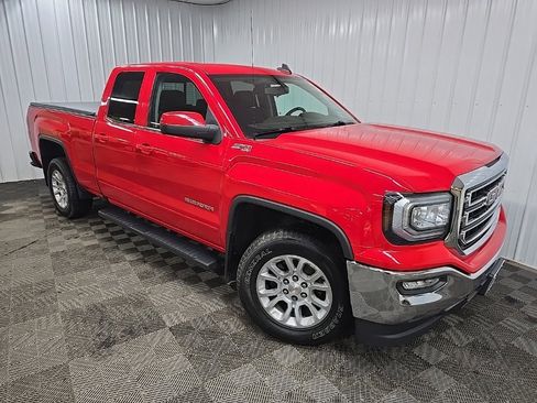 Used 2018 GMC Sierra 1500 SLE w/ SLE Value Package image 7
