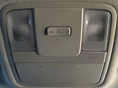 Used 2023 Kia Soul S FWD image 40