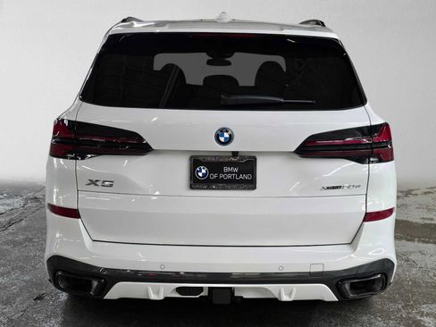Used 2026 BMW X5 xDrive50e w/ M Sport Package AWD/4WD image 5