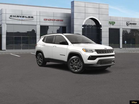 New 2026 Jeep Compass Latitude w/ Sun and Sound Group AWD/4WD image 32