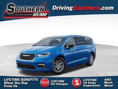 New 2026 Chrysler Pacifica Select