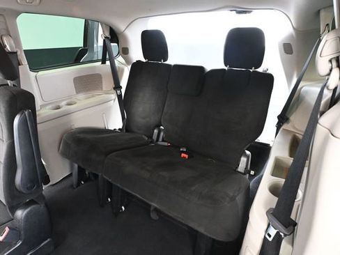 Used 2013 Dodge Grand Caravan SXT FWD image 36