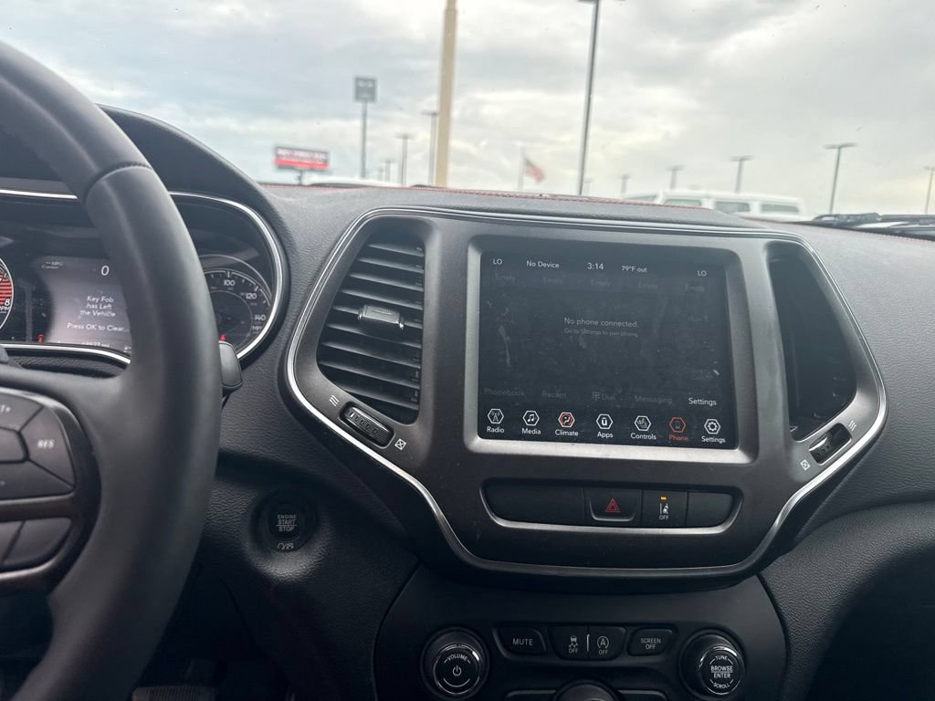 Used 2022 Jeep Cherokee Trailhawk w/ Trailer Tow Group AWD/4WD image 48