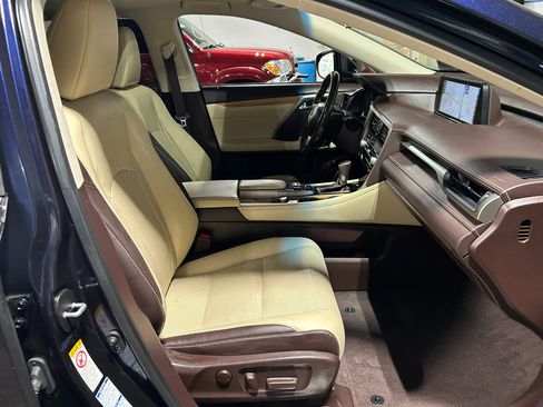 Used 2018 Lexus RX 450hL Premium image 19