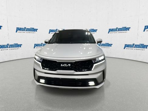 Used 2024 Kia Sorento EX w/ Panoramic Sunroof Package AWD/4WD image 4