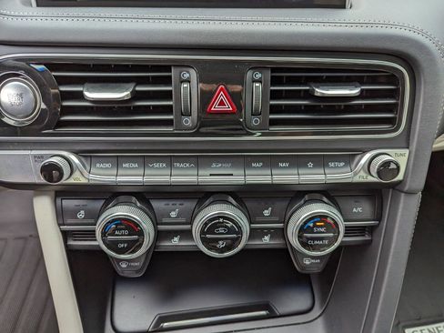 Used 2019 Genesis G70 2.0T Advanced w/ Prestige Package image 22