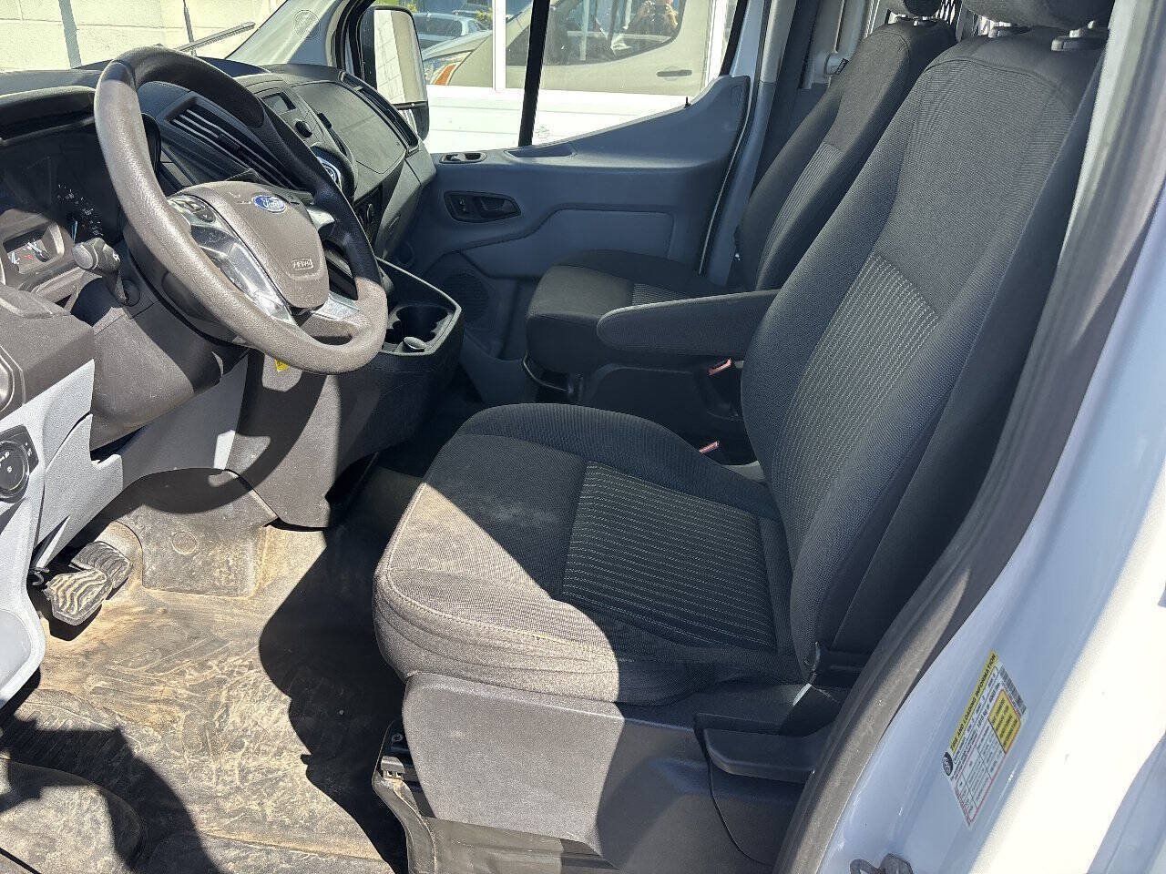 Used 2018 Ford Transit 250 130 Low Roof w/ Exterior Upgrade Package RWD image 20