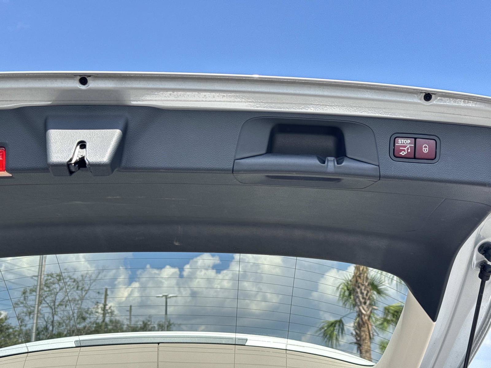 Used 2019 Mercedes-Benz GLC 300 image 12