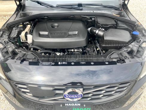 Used 2017 Volvo V60 T5 Cross Country w/ Convenience Package AWD/4WD image 18