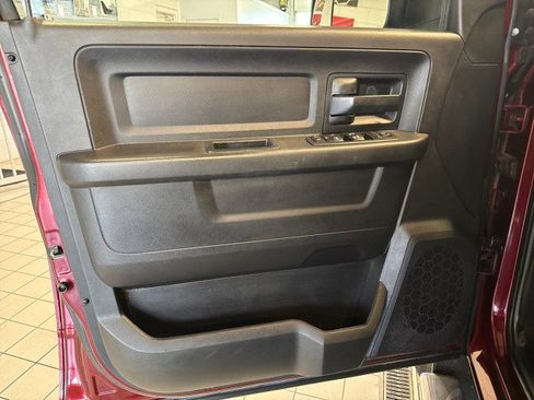 Used 2016 RAM 3500 Tradesman w/ Chrome Appearance Group image 14