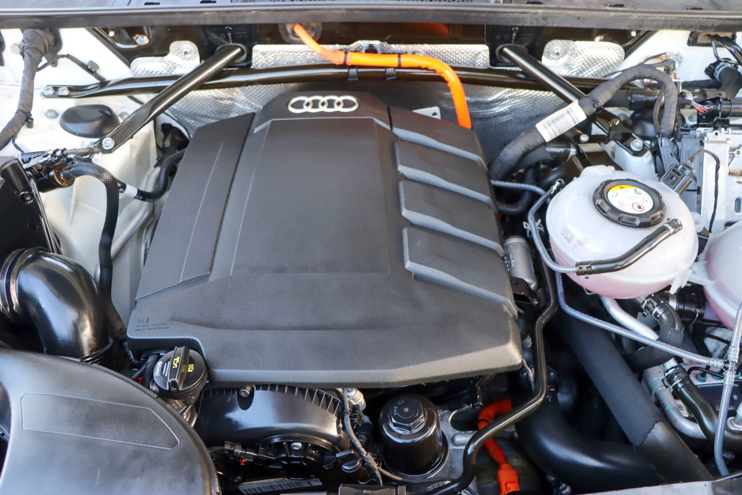 Used 2020 Audi Q5 e Prestige w/ Prestige Package AWD/4WD image 47