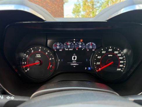 Used 2022 Chevrolet Camaro SS image 36