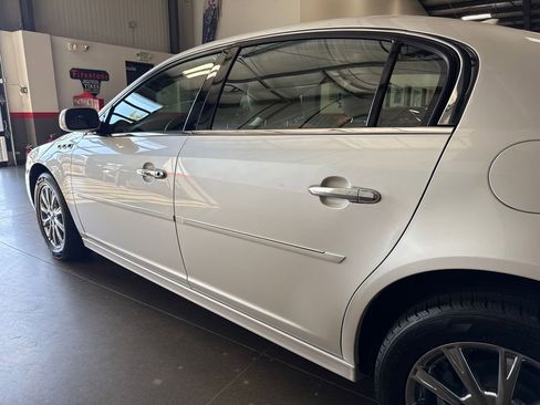 Used 2011 Buick Lucerne CXL image 41