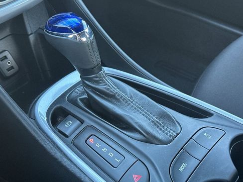 Used 2017 Chevrolet Volt LT image 23