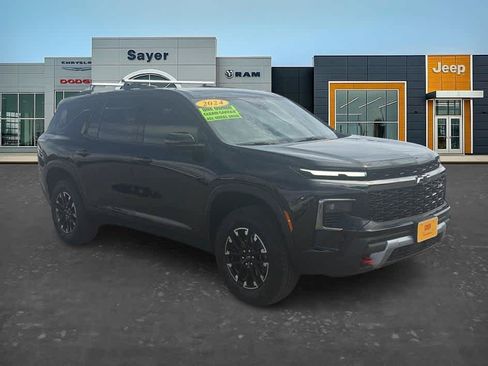 Used 2024 Chevrolet Traverse Z71 w/ Enhanced Driving Package AWD/4WD image 1