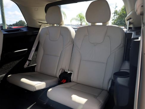 Used 2022 Volvo XC90 T6 Inscription w/ Advanced Package image 15