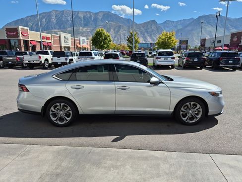 Used 2024 Honda Accord EX image 2