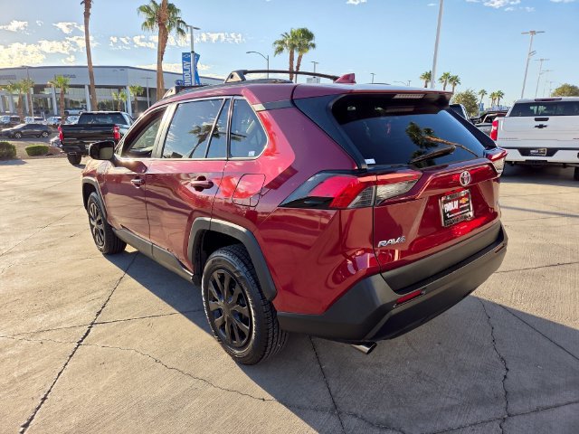 Used 2019 Toyota RAV4 LE w/ Carpet Mat Package FWD image 4