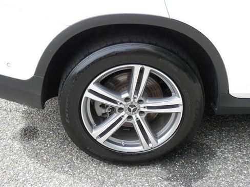 Used 2022 Mercedes-Benz GLC 300 4MATIC image 11
