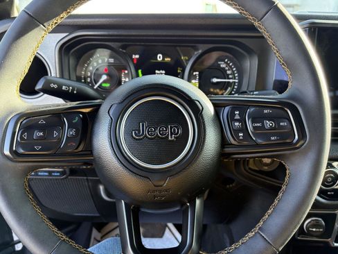 Used 2024 Jeep Wrangler Sport S w/ Convenience Group image 17