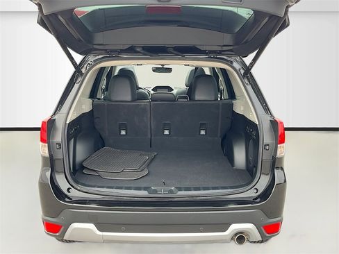 Used 2023 Subaru Forester Touring image 28
