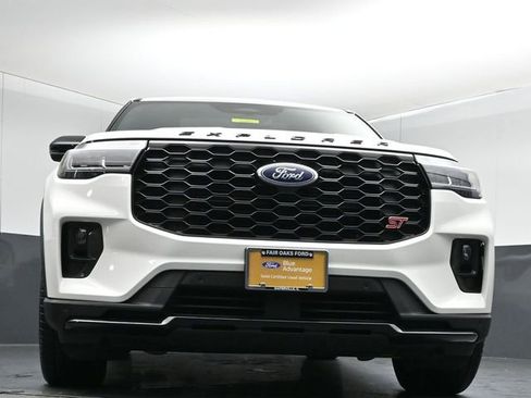 Certified 2025 Ford Explorer ST AWD/4WD image 40