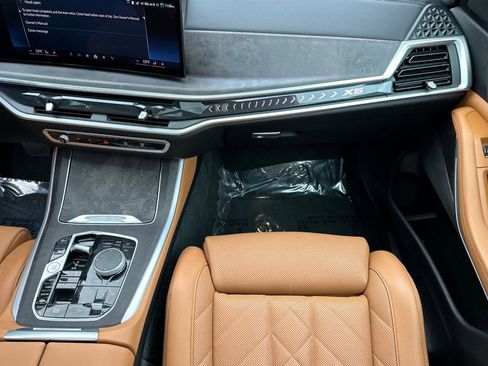 Used 2024 BMW X5 xDrive50e w/ Parking Assistance Package image 28