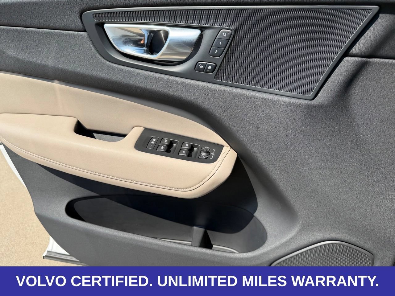 Certified 2026 Volvo XC60 B5 Plus AWD/4WD image 25