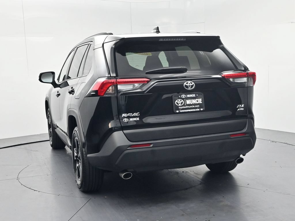 Used 2025 Toyota RAV4 XLE AWD/4WD image 6