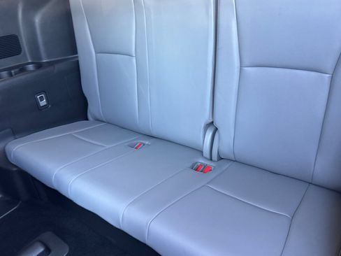 Used 2020 Toyota Highlander Platinum FWD image 15