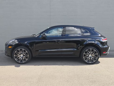 New 2026 Porsche Macan AWD/4WD image 2