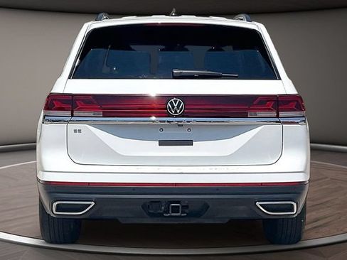 Used 2025 Volkswagen Atlas SE FWD image 4