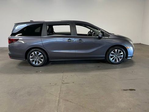 Used 2024 Honda Odyssey EX-L image 2