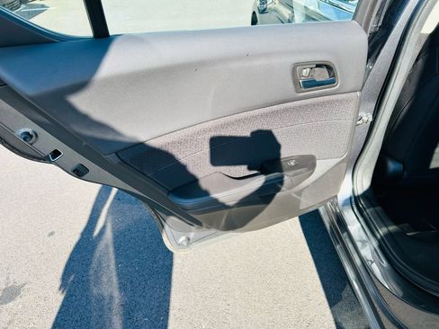 Used 2013 Acura ILX AT image 25