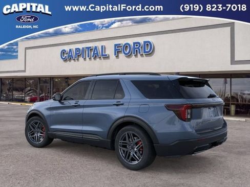 New 2026 Ford Explorer ST-Line w/ ST-Line Street Pack AWD/4WD image 4
