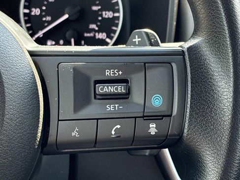 Used 2024 Nissan Rogue SV AWD/4WD image 31