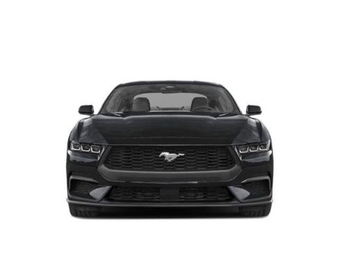 Used 2025 Ford Mustang Coupe RWD image 4
