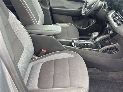 Certified 2024 Chevrolet TrailBlazer LT w/ Convenience Package FWD image 26