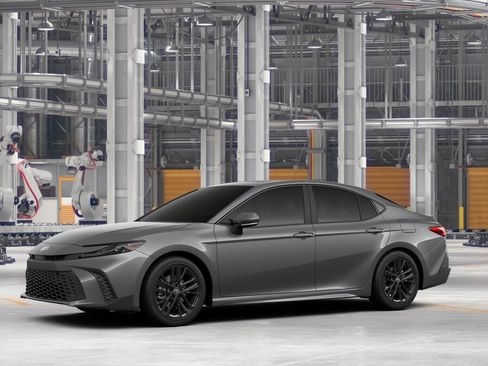 New 2026 Toyota Camry SE FWD image 2