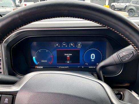 Used 2024 Ford F450 Platinum w/ FX4 Off-Road Package image 21