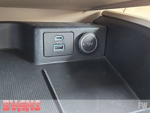 Used 2021 Ford Escape SEL AWD/4WD image 10