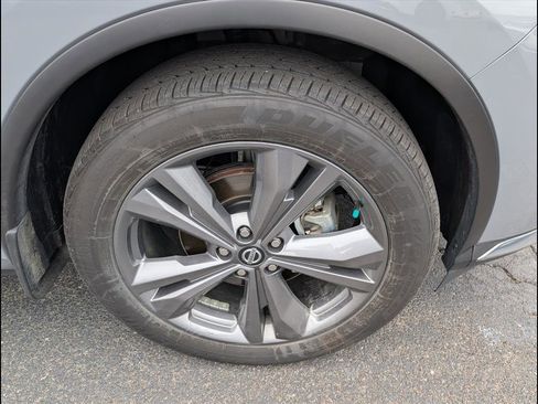 Used 2024 Nissan Murano Platinum w/ Cargo Package image 9