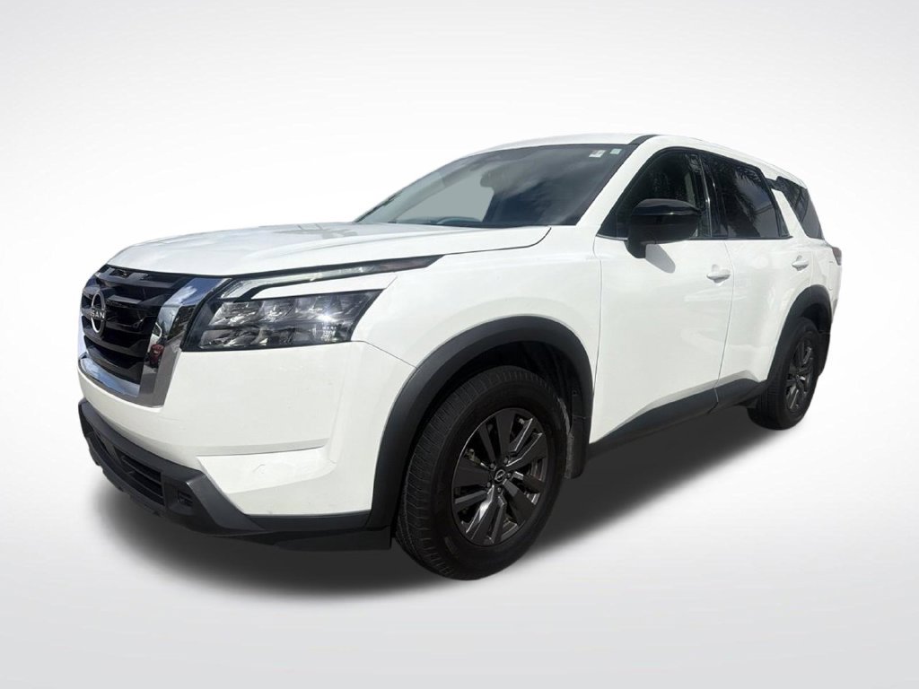 Certified 2024 Nissan Pathfinder S FWD image 3