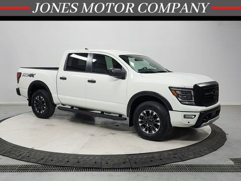Used 2023 Nissan Titan PRO-4X w/ Pro-4x Utility Package AWD/4WD image 1