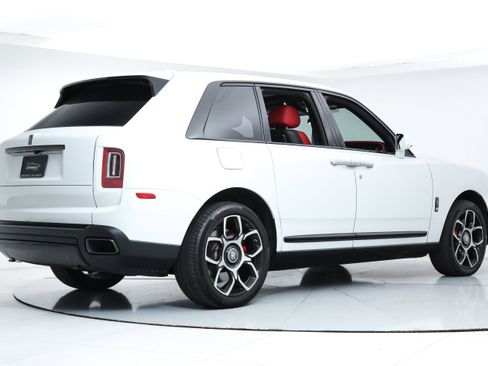 Used 2023 Rolls-Royce Cullinan Black Badge w/ Dark Exterior Package image 6